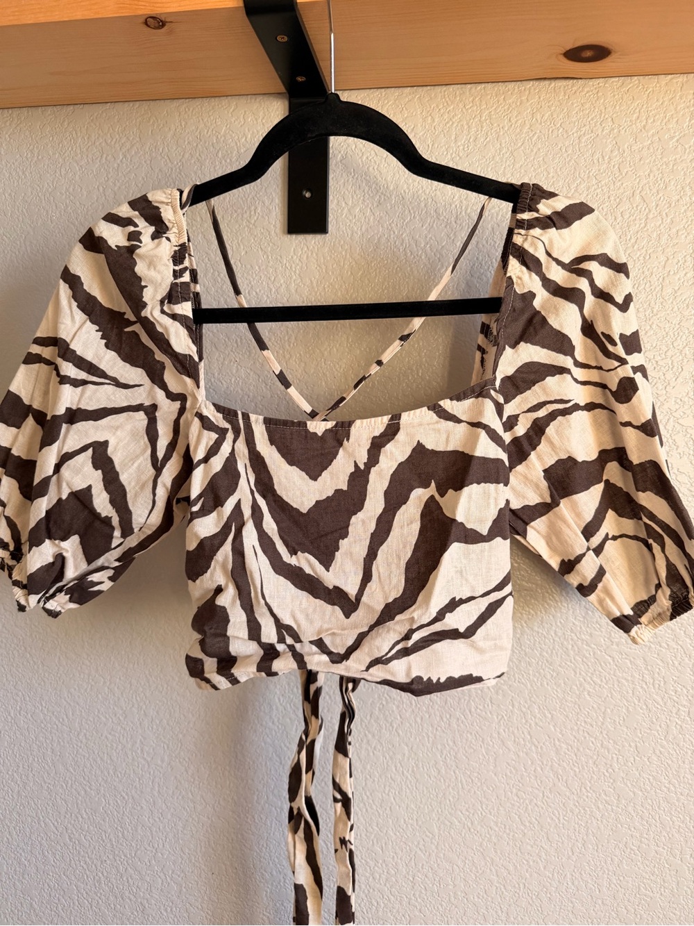 H&M Zebra-Print Puff Sleeve Crop Top - Brown & White